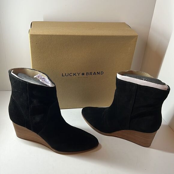 Lucky Brand Wafael Wedge Booties Black Suede Size 8.5 M - Picture 3 of 6